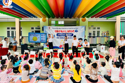 CÁC CHÁU KHỐI CHỒI, LÁ TRƯỜNG MẦM NON HÀNH MINH SÔI NỔI THAM GIA CUỘC THI “ĐẤU TRƯỜNG TIẾNG ANH”