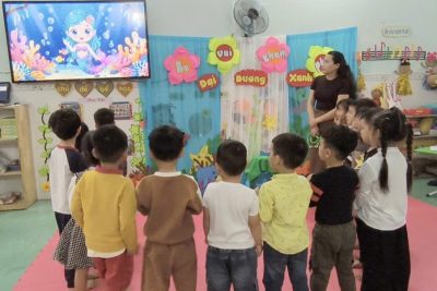 Hoạt động học Khám phá khoa học. Đề tài: Khám phá con cá vàng theo quy trình 5E thuộc lĩnh vực phát triển nhận thức